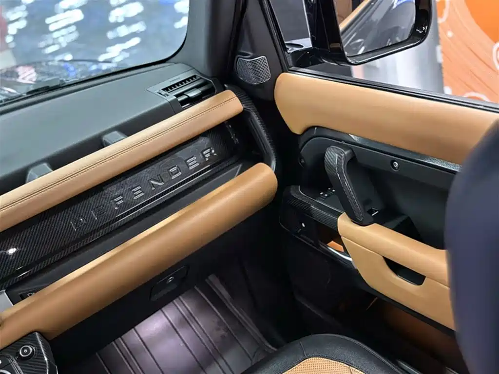 Land Rover Defender 2022 — фото 14