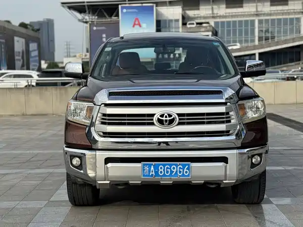 Toyota Tundra 2014