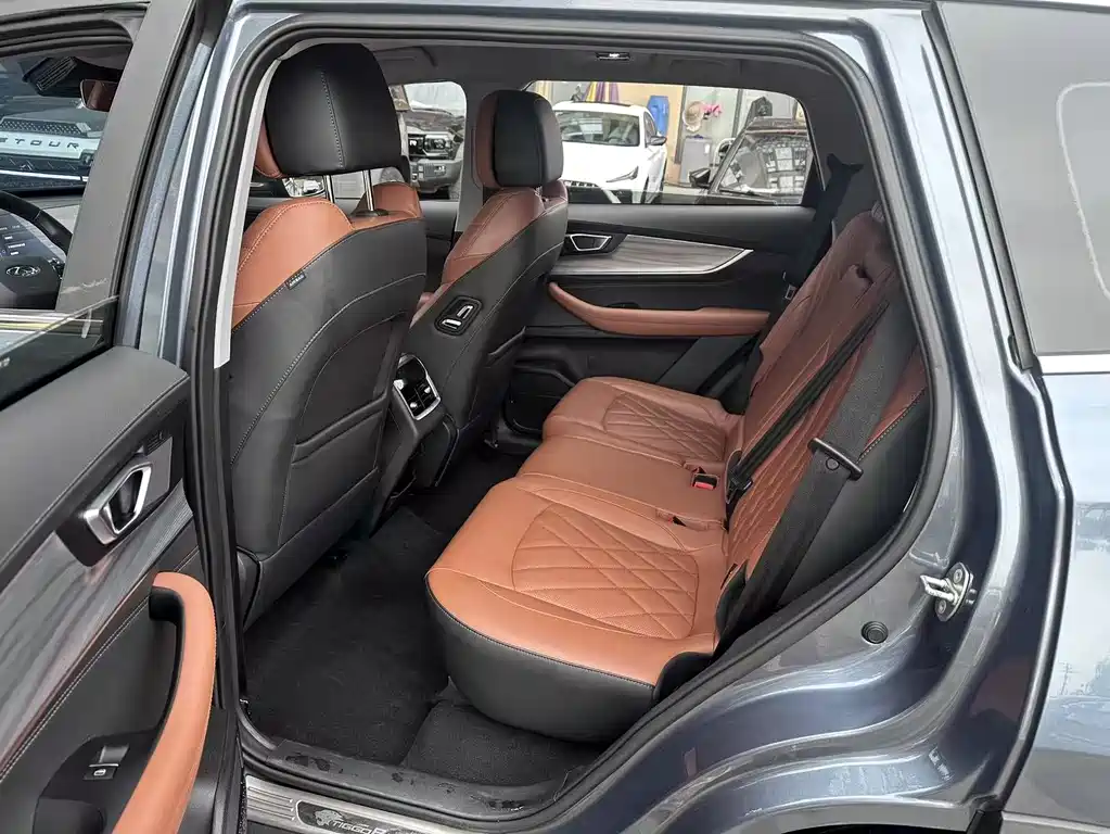 Chery Tiggo 8 PLUS 2021 — фото 15