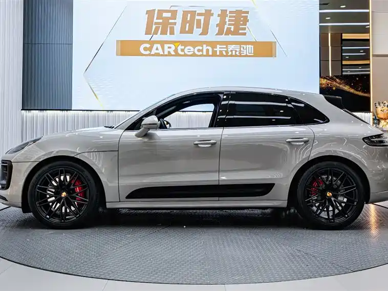 Porsche Macan 2023 — фото 3
