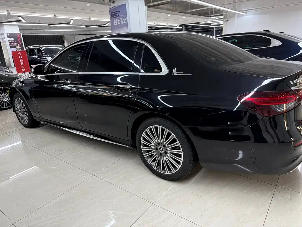 Mercedes-Benz E-Class 2022