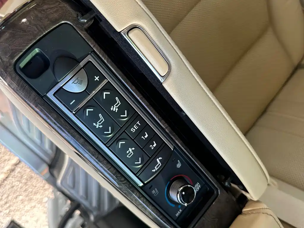 Toyota Alphard 2019 — фото 7