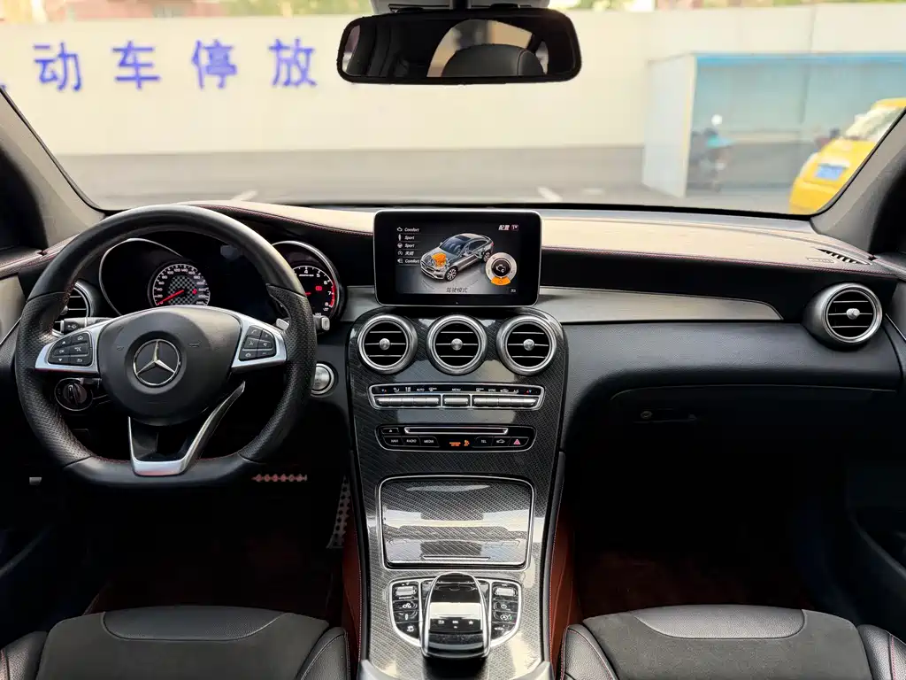 Mercedes-Benz GLC Coupe AMG 2018 — фото 10