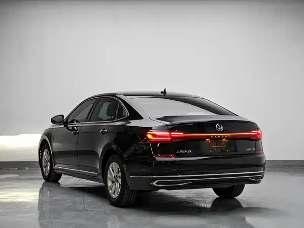 Volkswagen Passat 2022