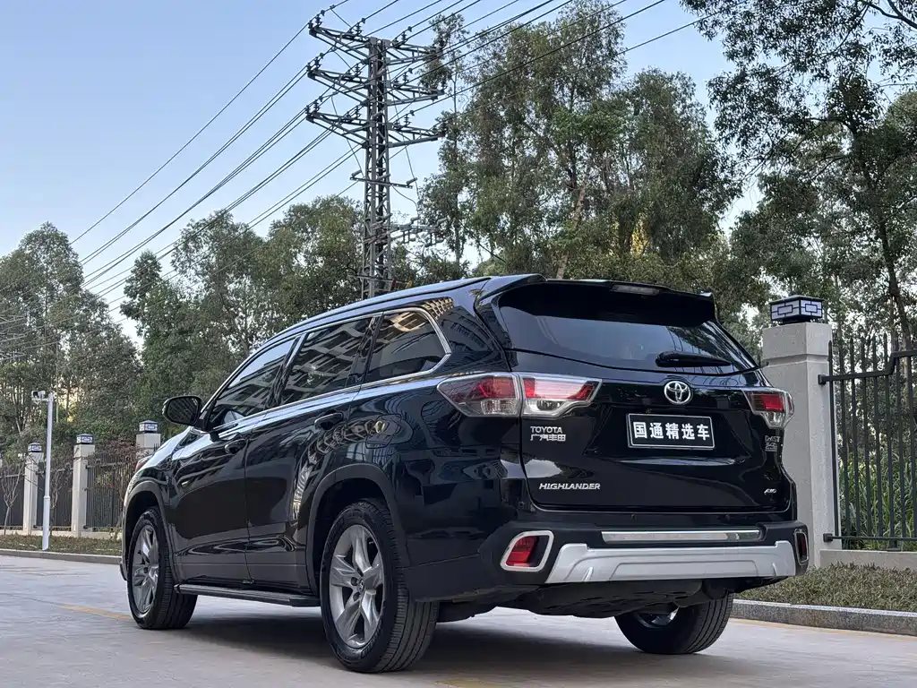 Toyota Highlander 2017 — фото 4