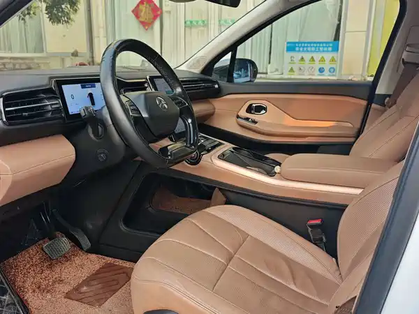 NIO ES8 2019