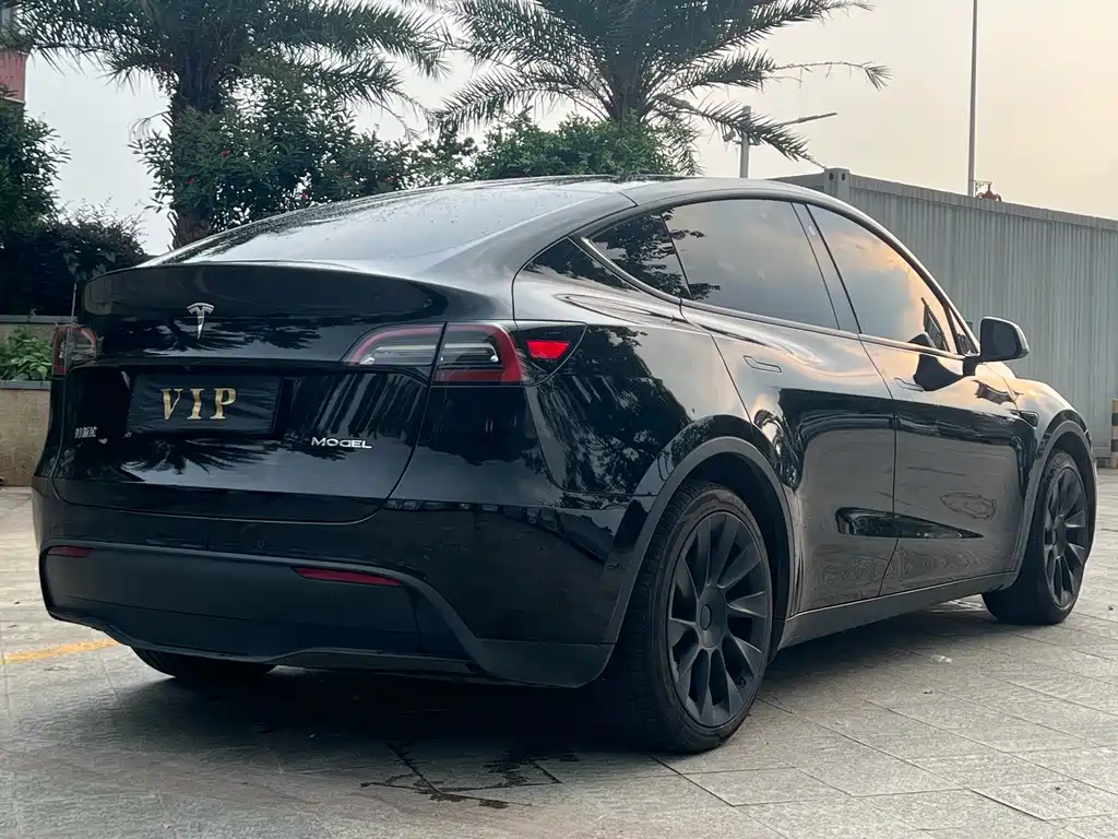 Tesla Model Y 2022 — фото 6