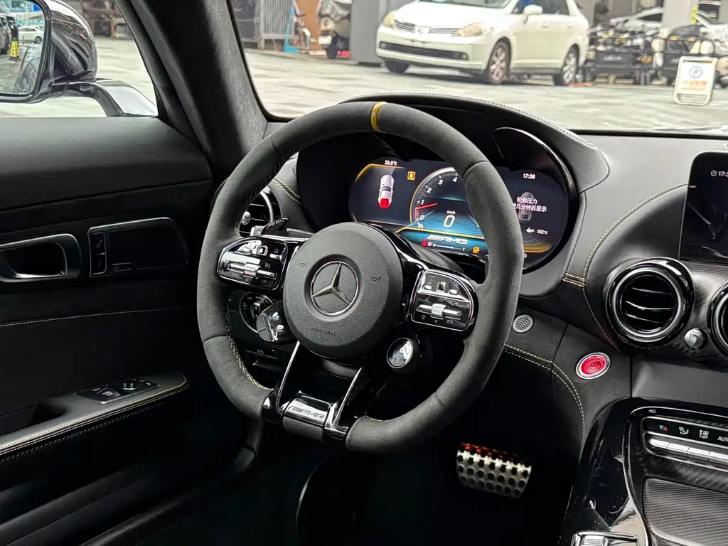 Mercedes-Benz AMG GT 2020 — фото 8