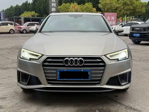 Audi A4L 2019