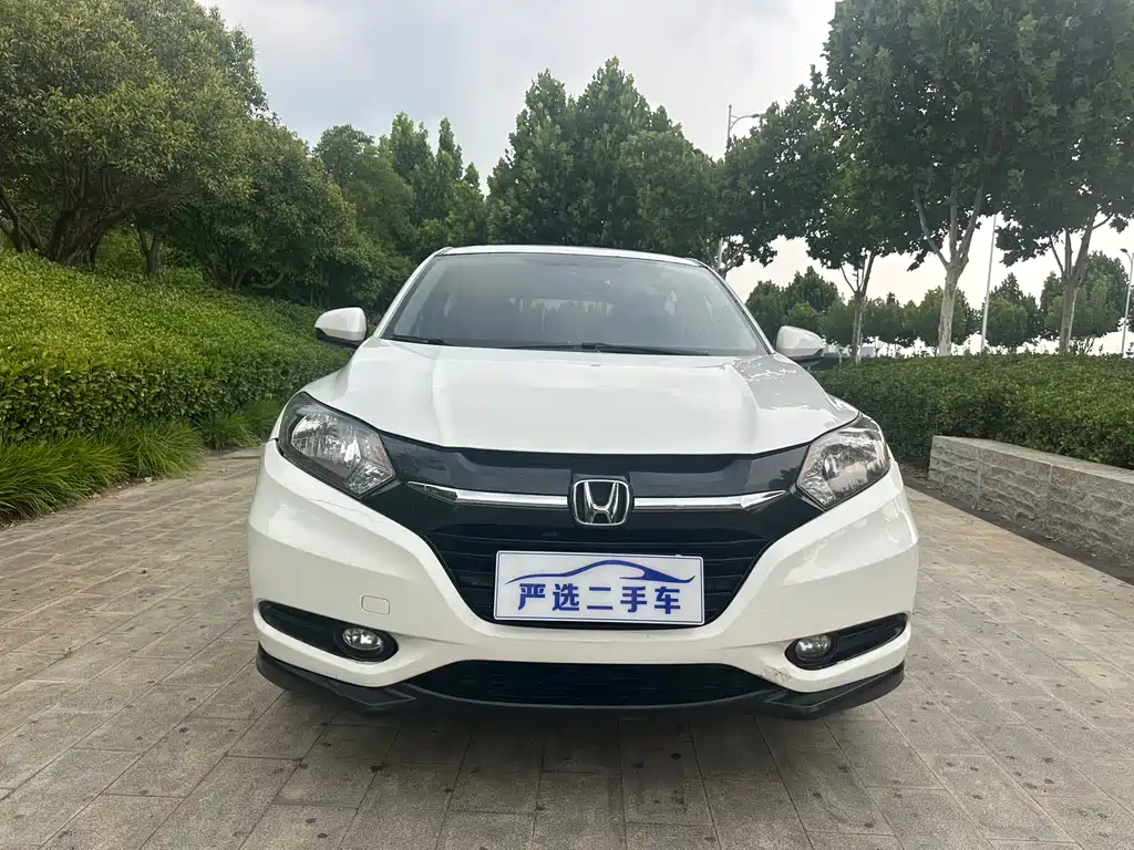 Honda Vezel 2016
