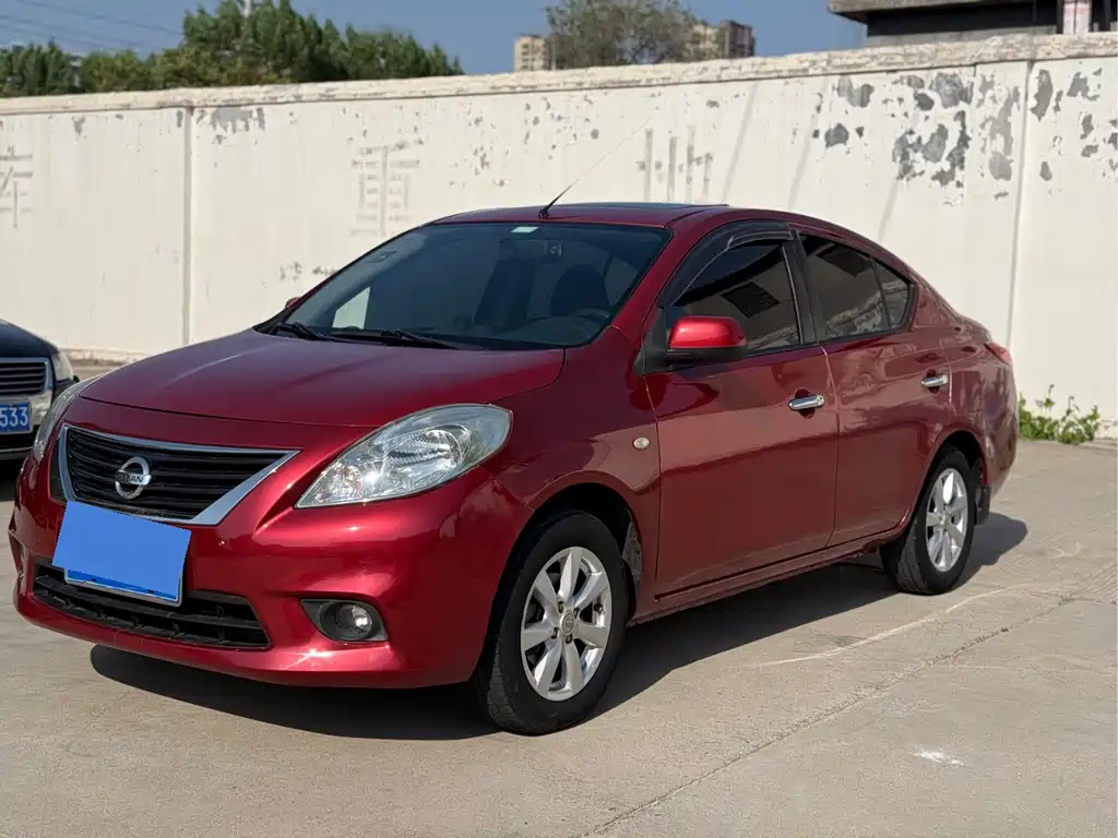 Nissan Sunny 2011 — фото 3