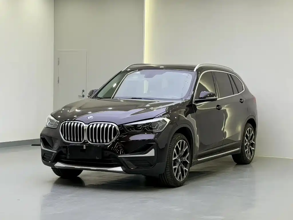 BMW X1 2020 — фото 1