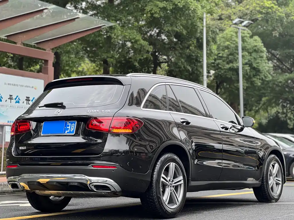 Mercedes-Benz GLC 2020 — фото 19