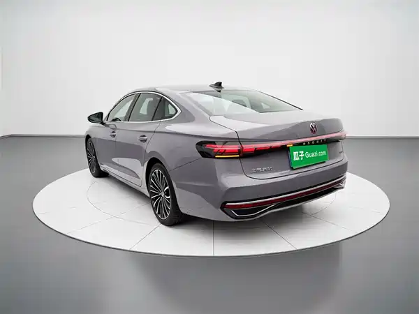 Volkswagen Passat 2025
