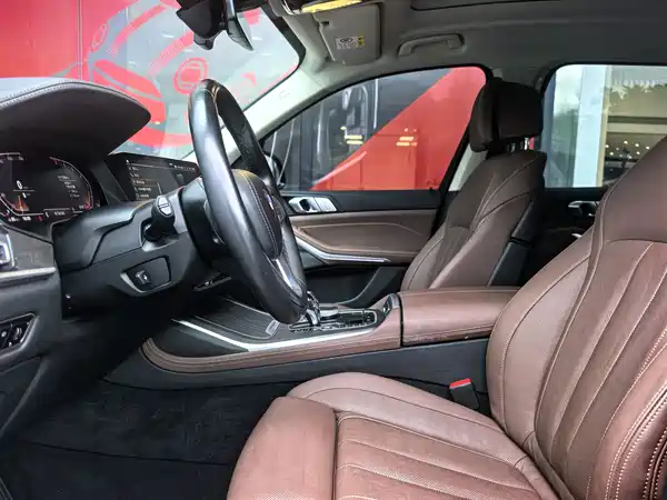 BMW X7 2022