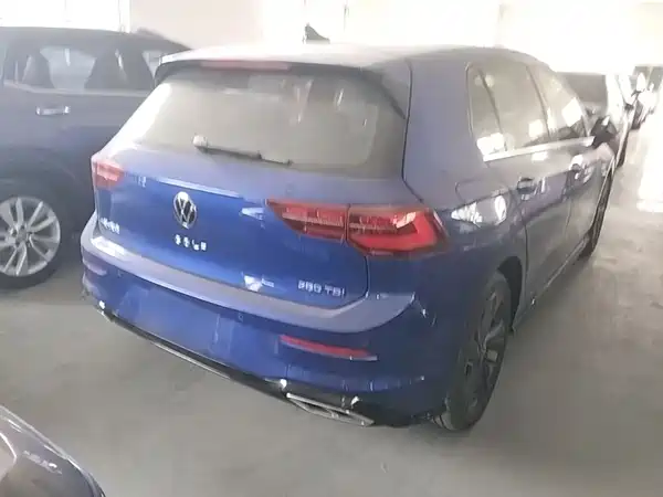 Volkswagen Golf 2021