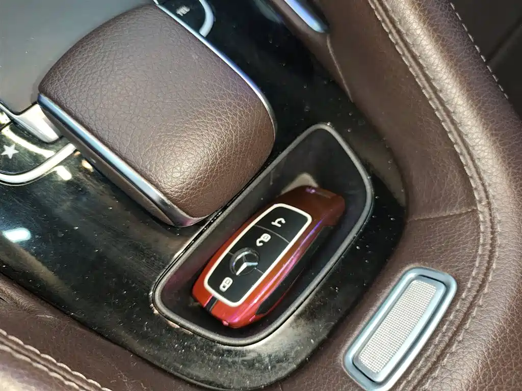 Mercedes-Benz GLE 2020 — фото 11