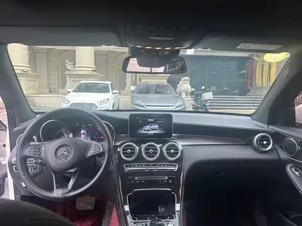 Mercedes-Benz GLC 2019