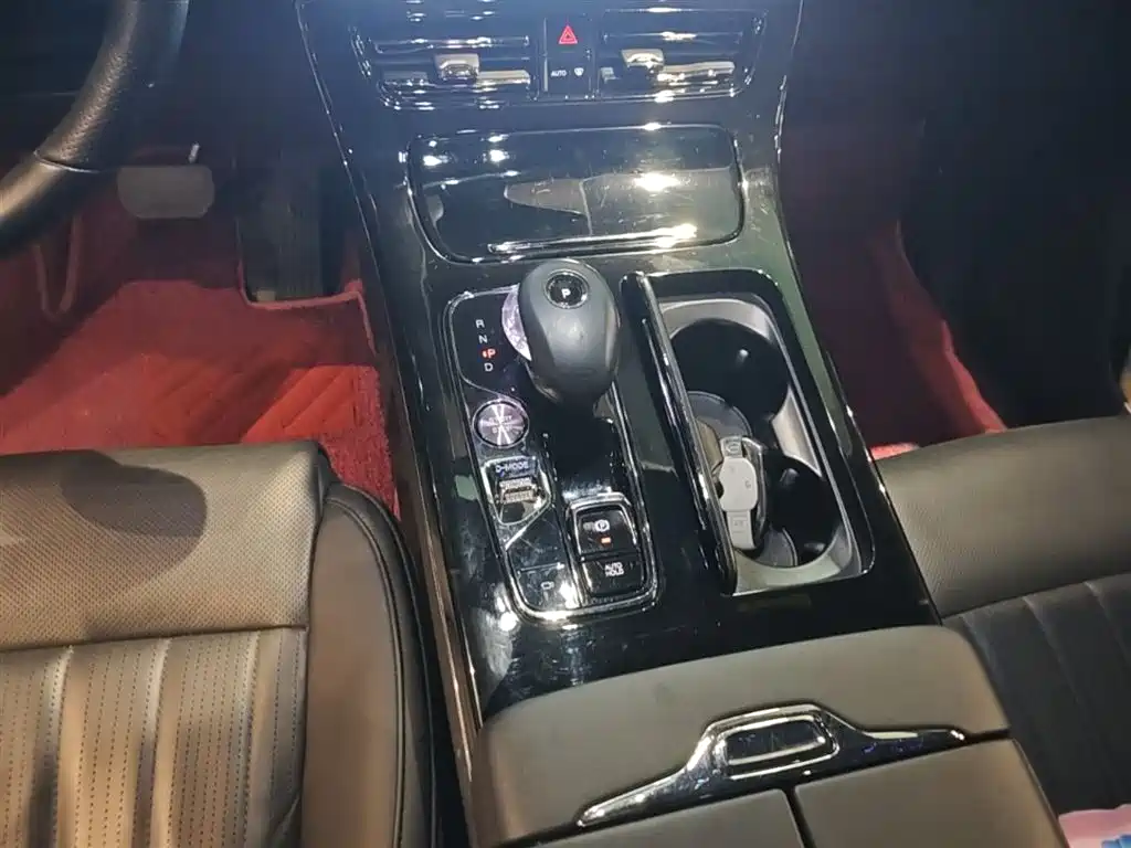 GAC Motor Trumpchi M8 2023 — фото 14