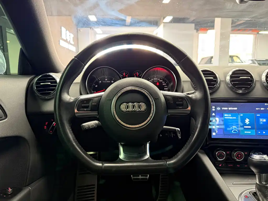 Audi TT 2015 — фото 8