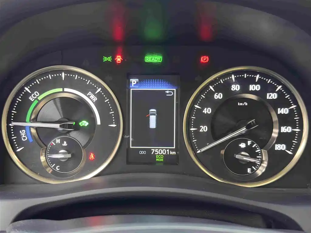 Toyota Vellfire 2022 — фото 21