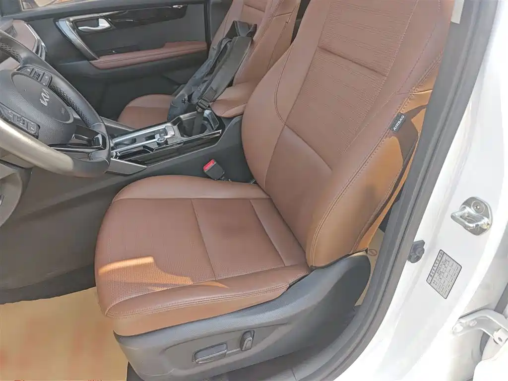 Kia Sportage 2022 — фото 15