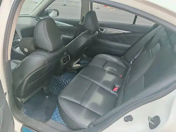 Infiniti Q50L 2017
