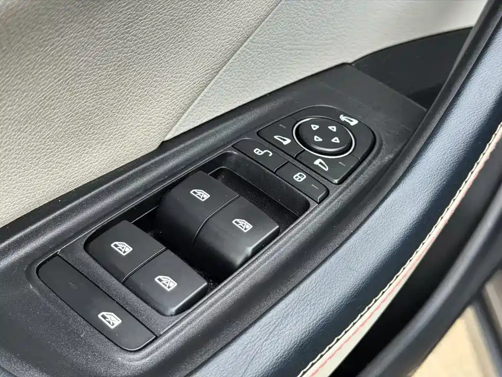 BYD Qin PLUS 2022 — фото 16