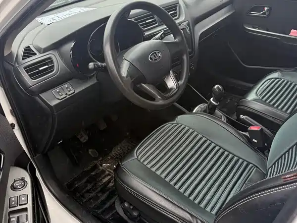 Kia K2 2015