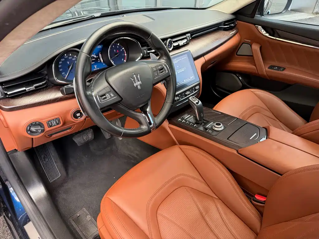 Maserati Quattroporte 2020 — фото 6