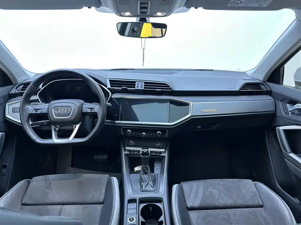 Audi Q3 2022 — фото 9