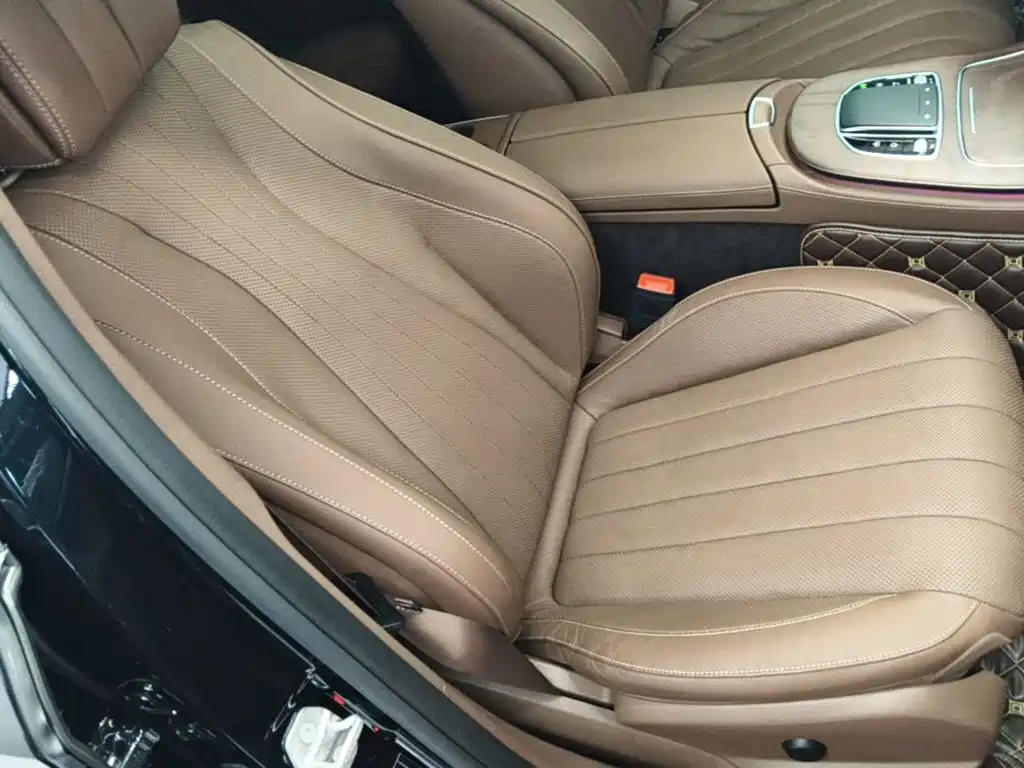 Mercedes-Benz E-Class 2020 — фото 25