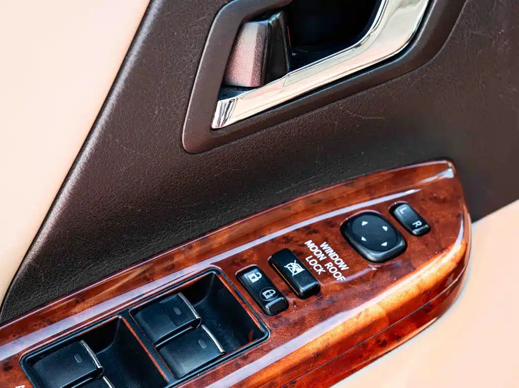 Toyota Alphard 2011 — фото 14