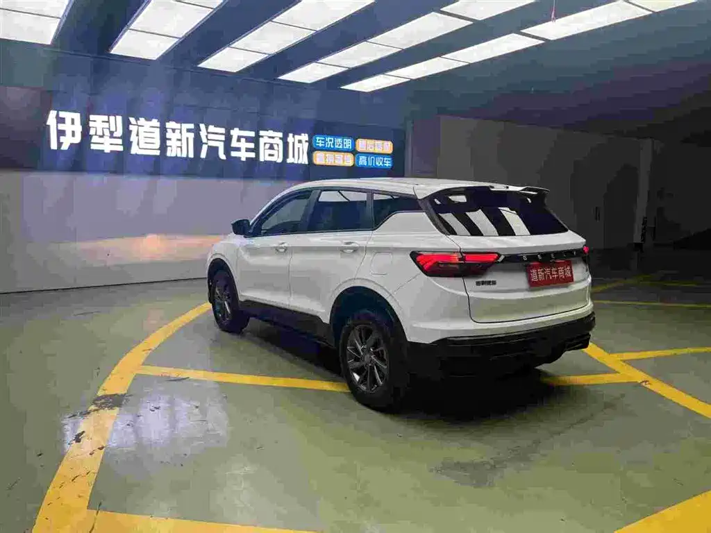 Geely Binyue 2025 — фото 7