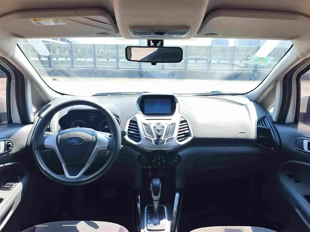 Ford EcoSport 2016 — фото 14