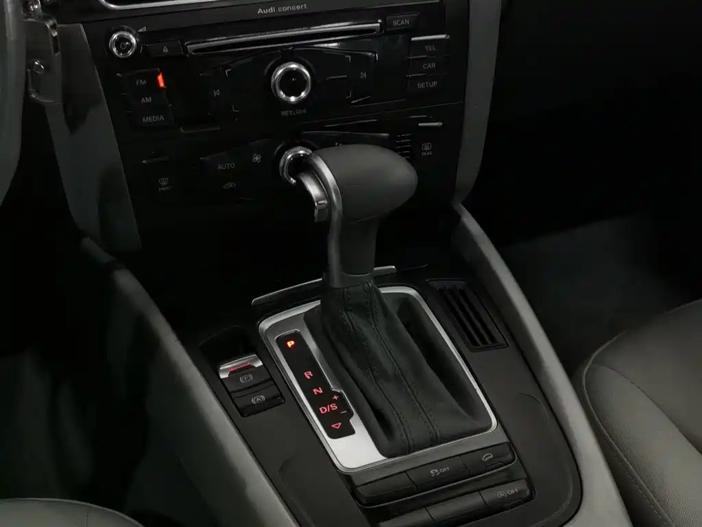 Audi Q5 2015 — фото 13