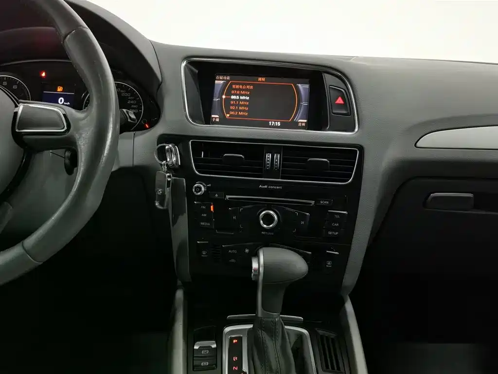 Audi Q5 2015 — фото 12