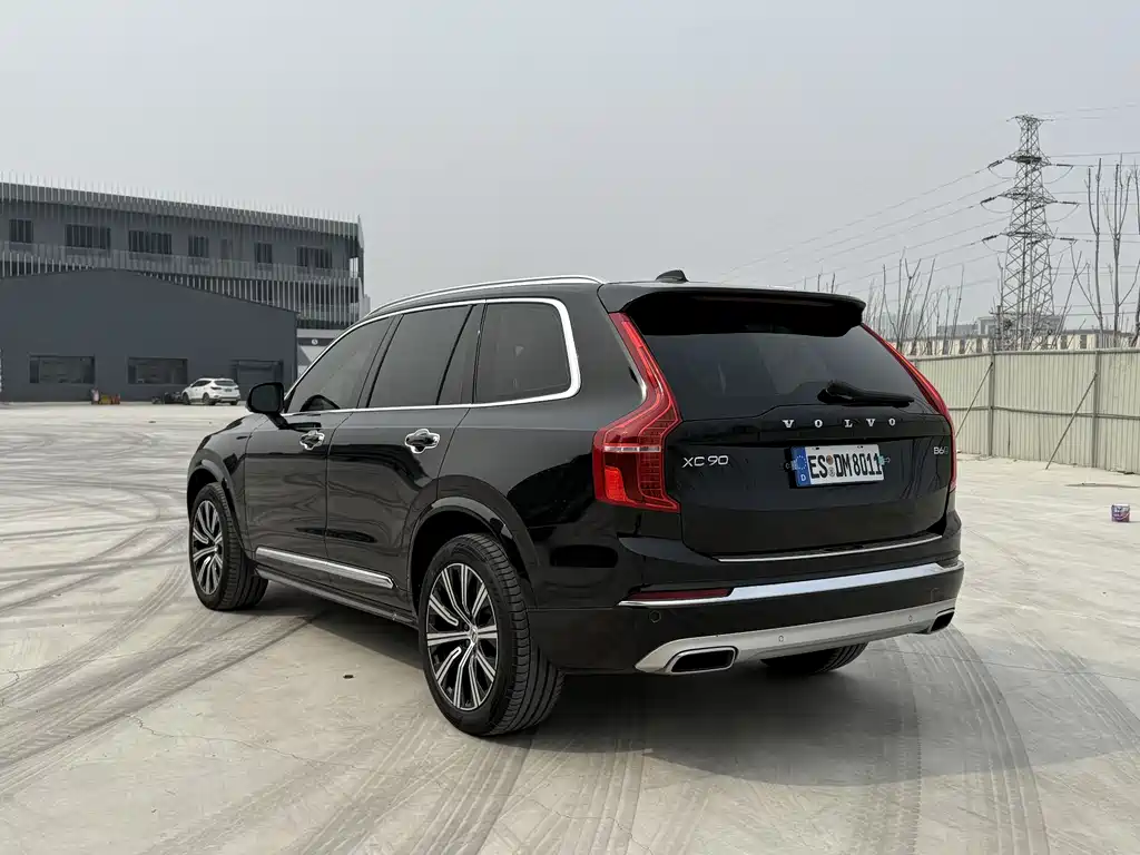 Volvo XC90 2021 — фото 5