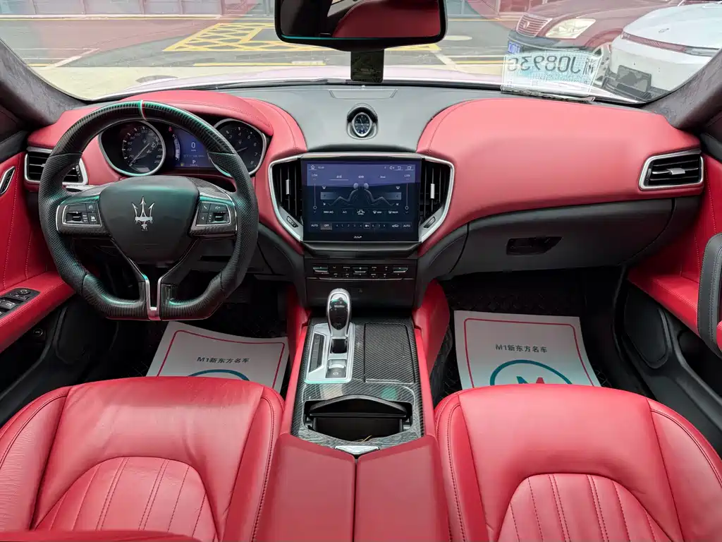 Maserati Ghibli 2016 — фото 9