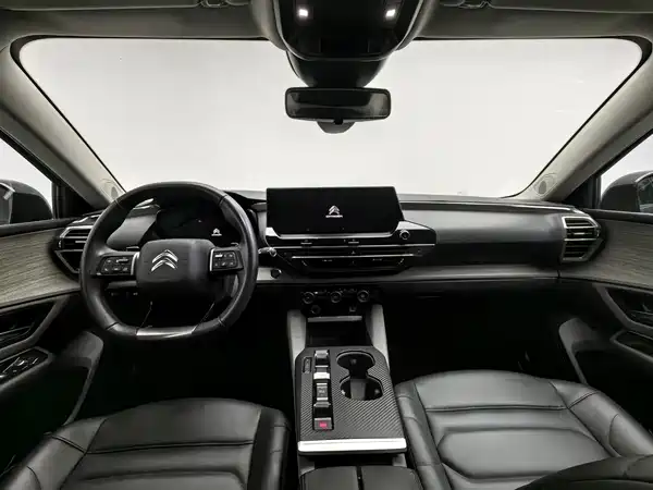 Citroën Versailles C5 X 2022