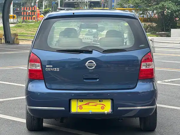 Nissan Junyi 2006