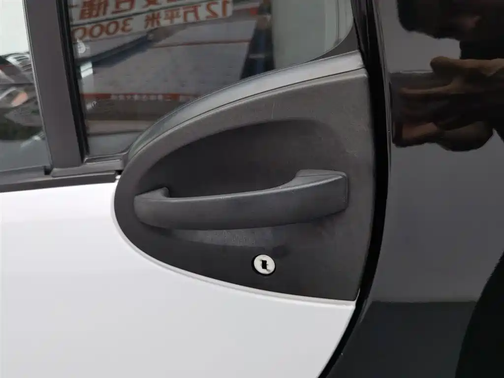 smart Fortwo 2013 — фото 18