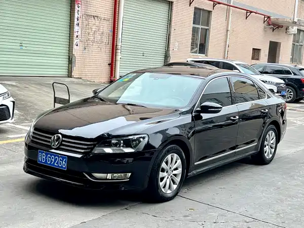 Volkswagen Passat 2011
