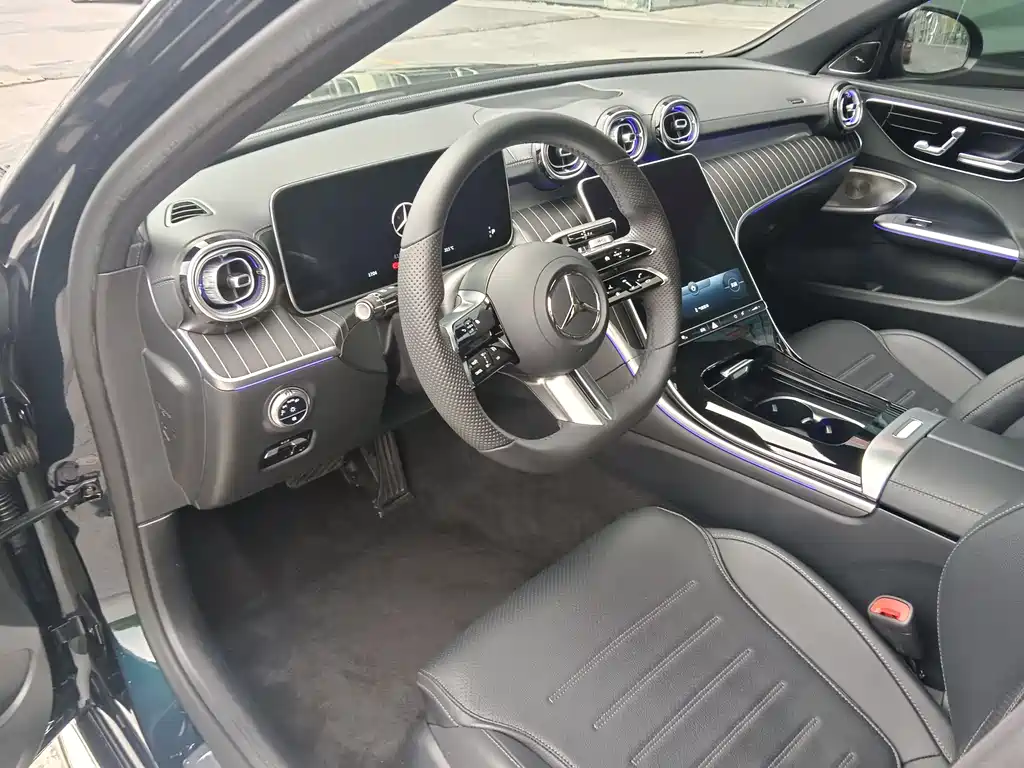 Mercedes-Benz C-Class 2022 — фото 12