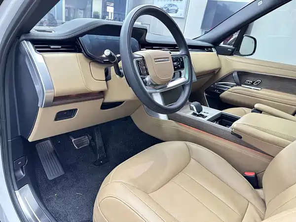 Land Rover Range Rover 2025