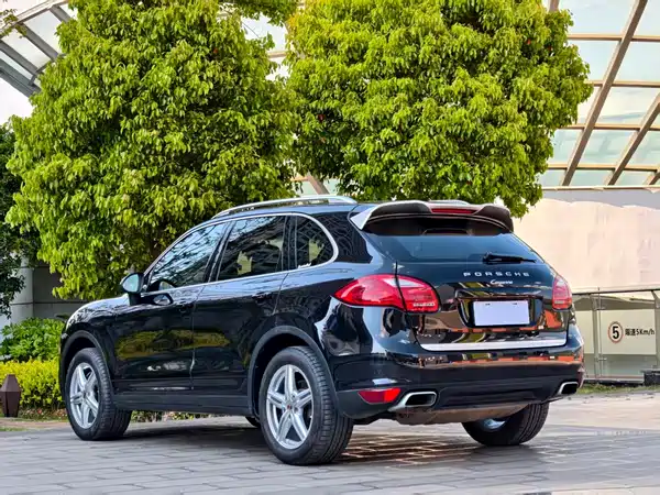 Porsche Cayenne 2011