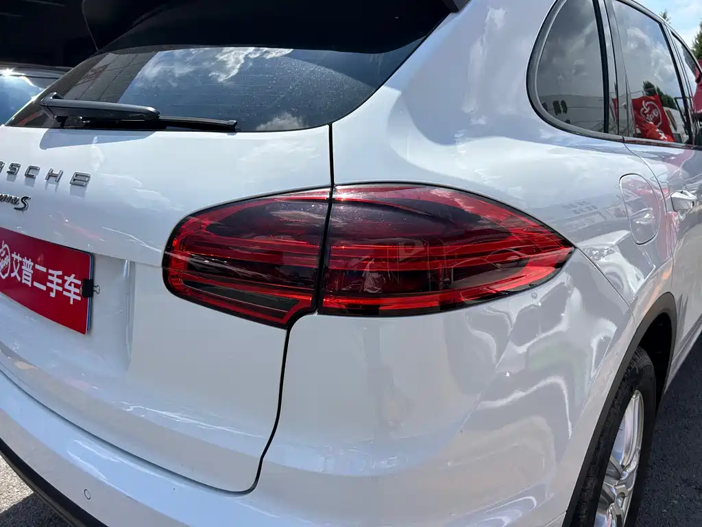 Porsche Cayenne 2017 — фото 6