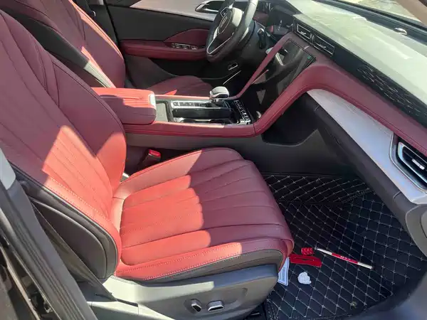 Hongqi H5 PHEV 2026