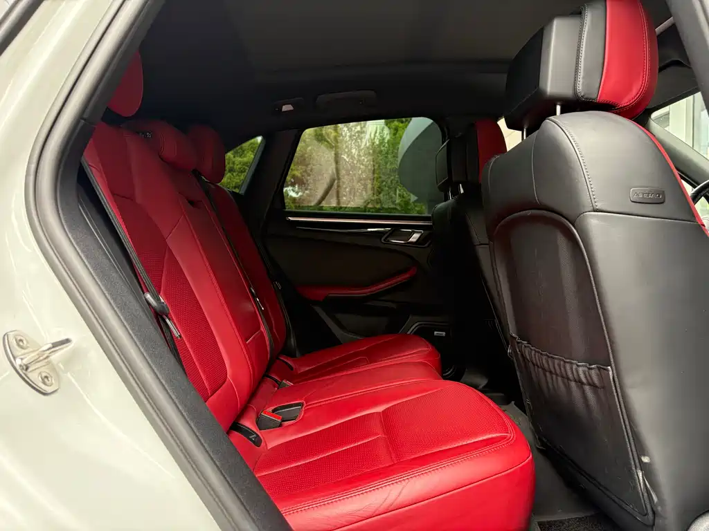 Porsche Macan 2021 — фото 13