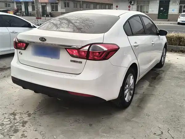 Kia K3 2016